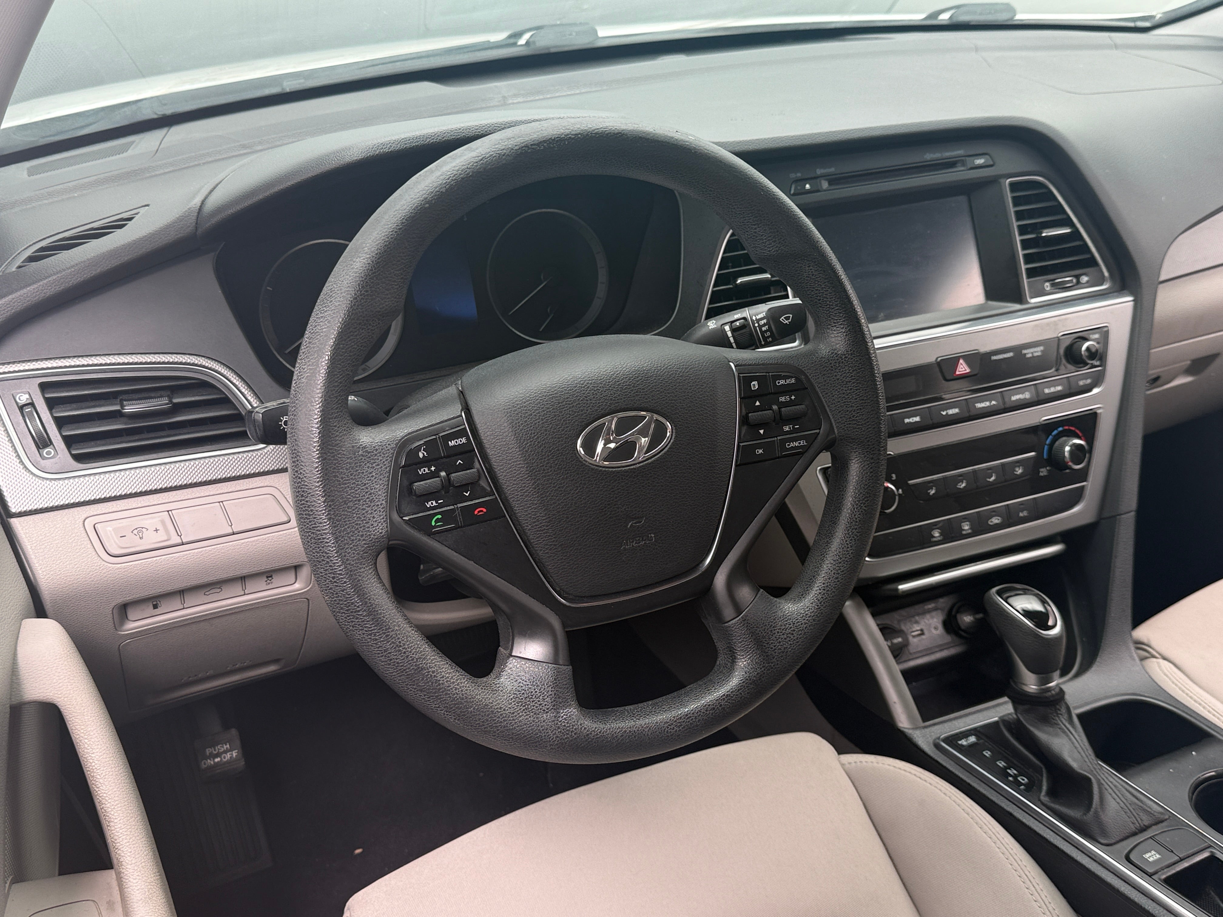 2017 Hyundai Sonata SE - Photo 6