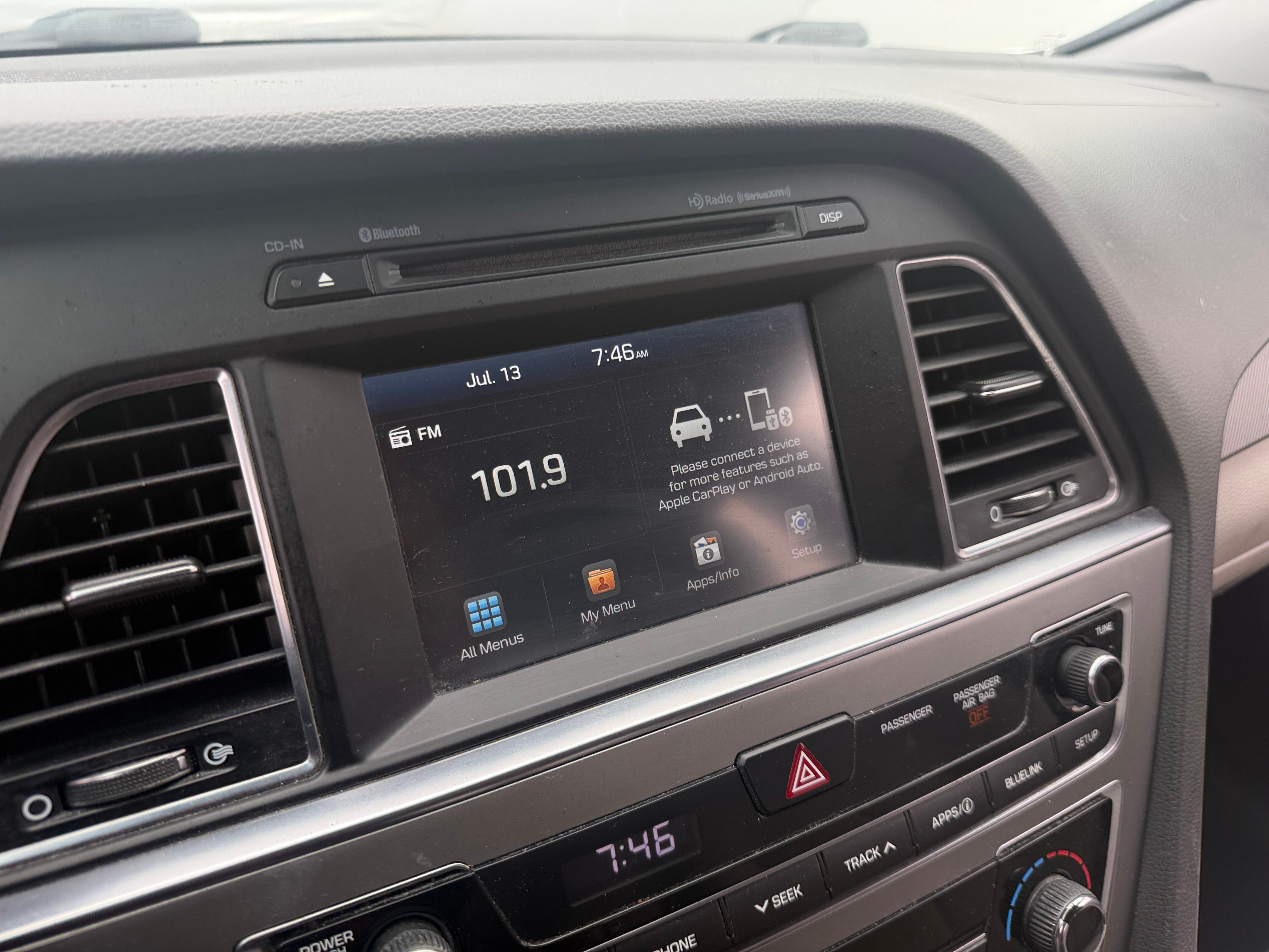 2017 Hyundai Sonata SE - Photo 11