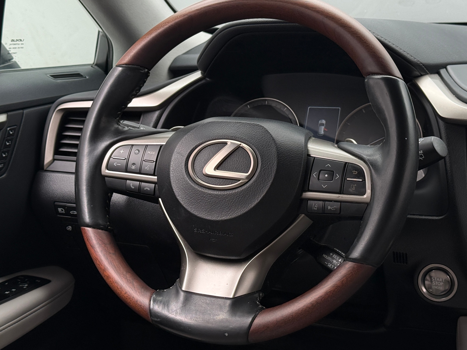Thumbnail: 2021 Lexus RX - 4