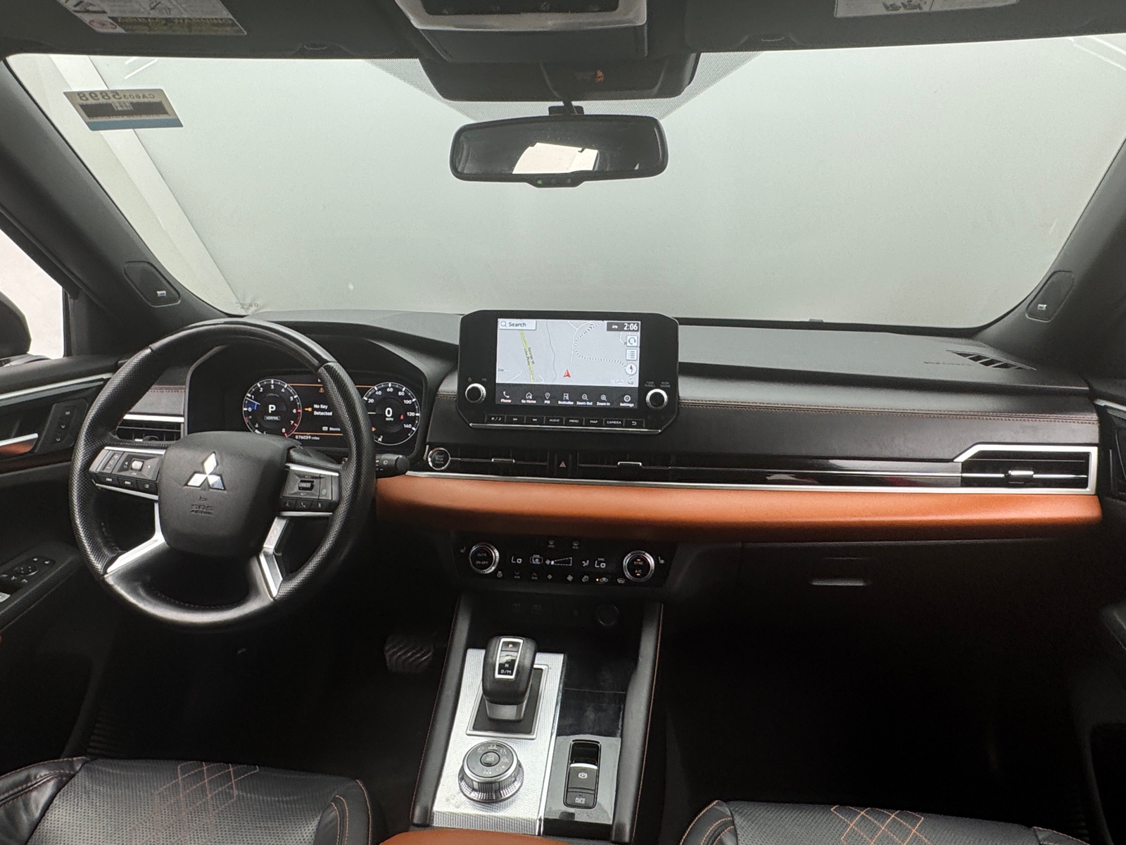 Thumbnail: 2022 Mitsubishi Outlander - 2