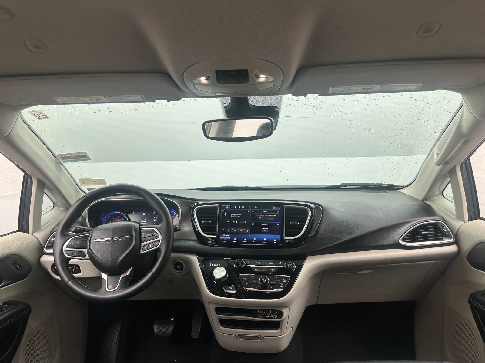 Thumbnail: 2023 Chrysler Pacifica - 2