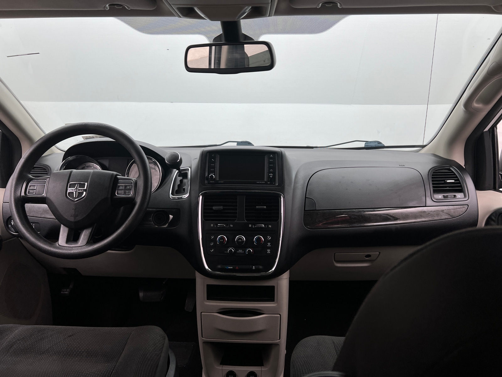 Thumbnail: 2019 Dodge Grand Caravan - 3