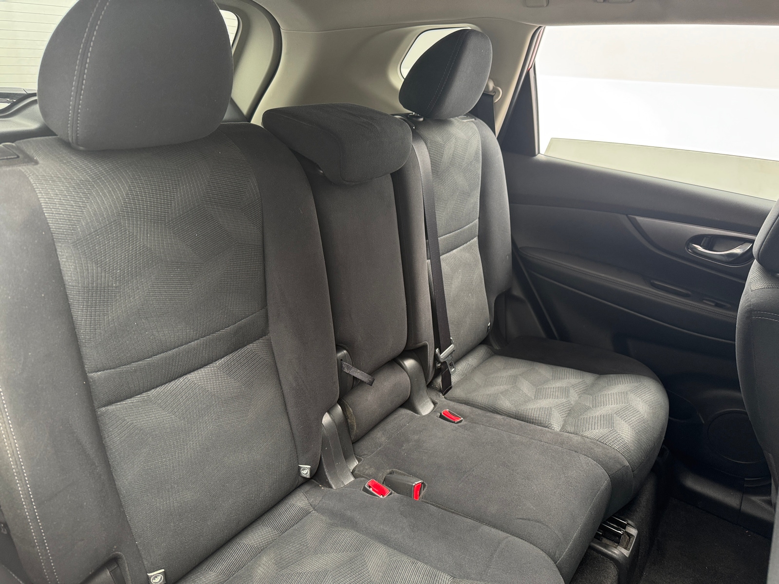 Thumbnail: 2016 Nissan Rogue - 6