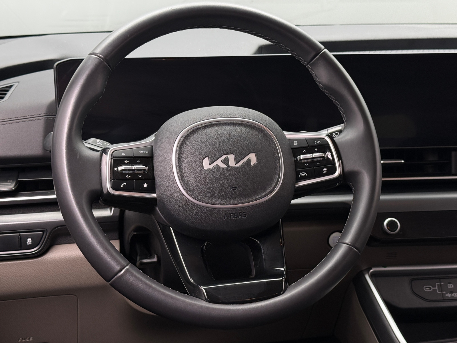 Thumbnail: 2026 Kia Carnival - 5