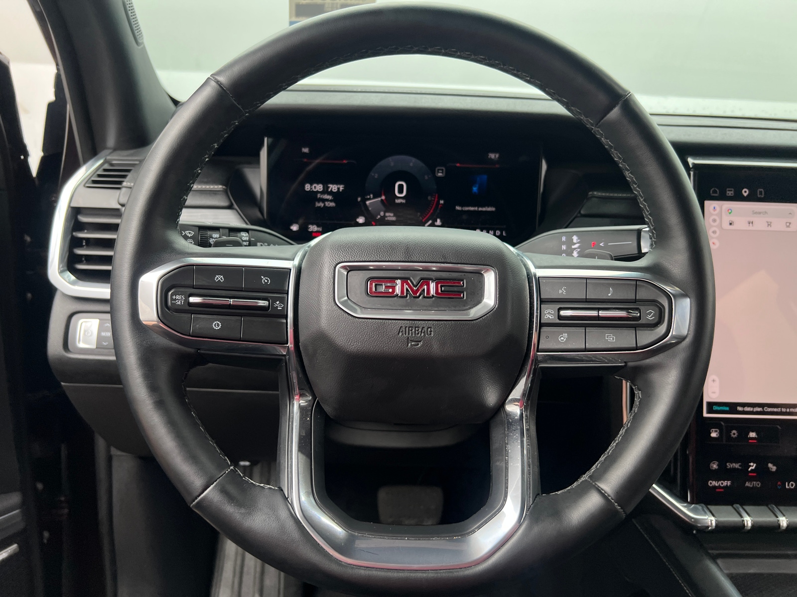 Thumbnail: 2024 GMC Acadia - 4