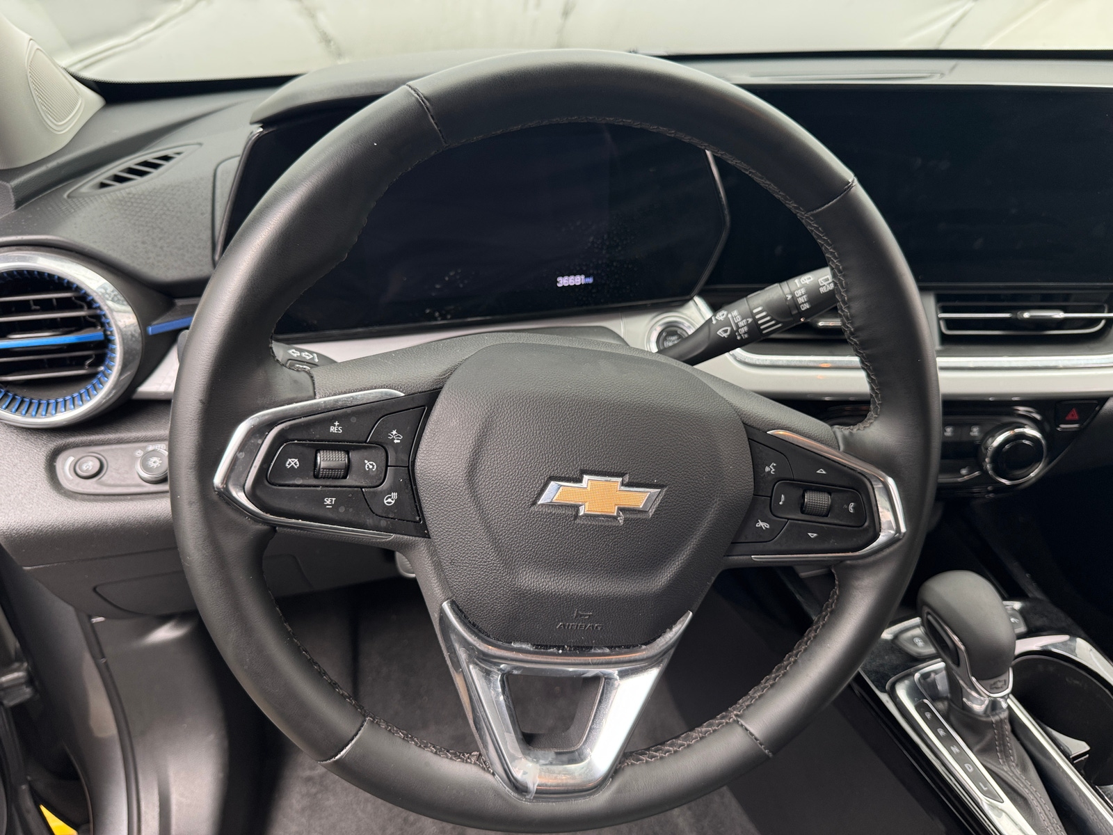 Thumbnail: 2025 Chevrolet Trax - 5