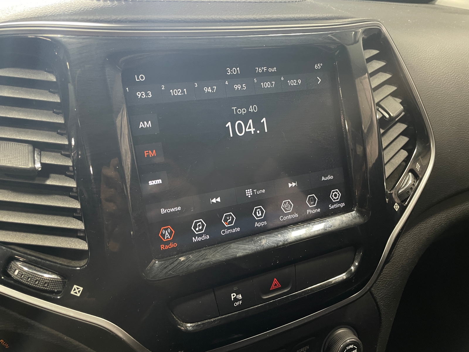 Thumbnail: 2020 Jeep Cherokee - 4