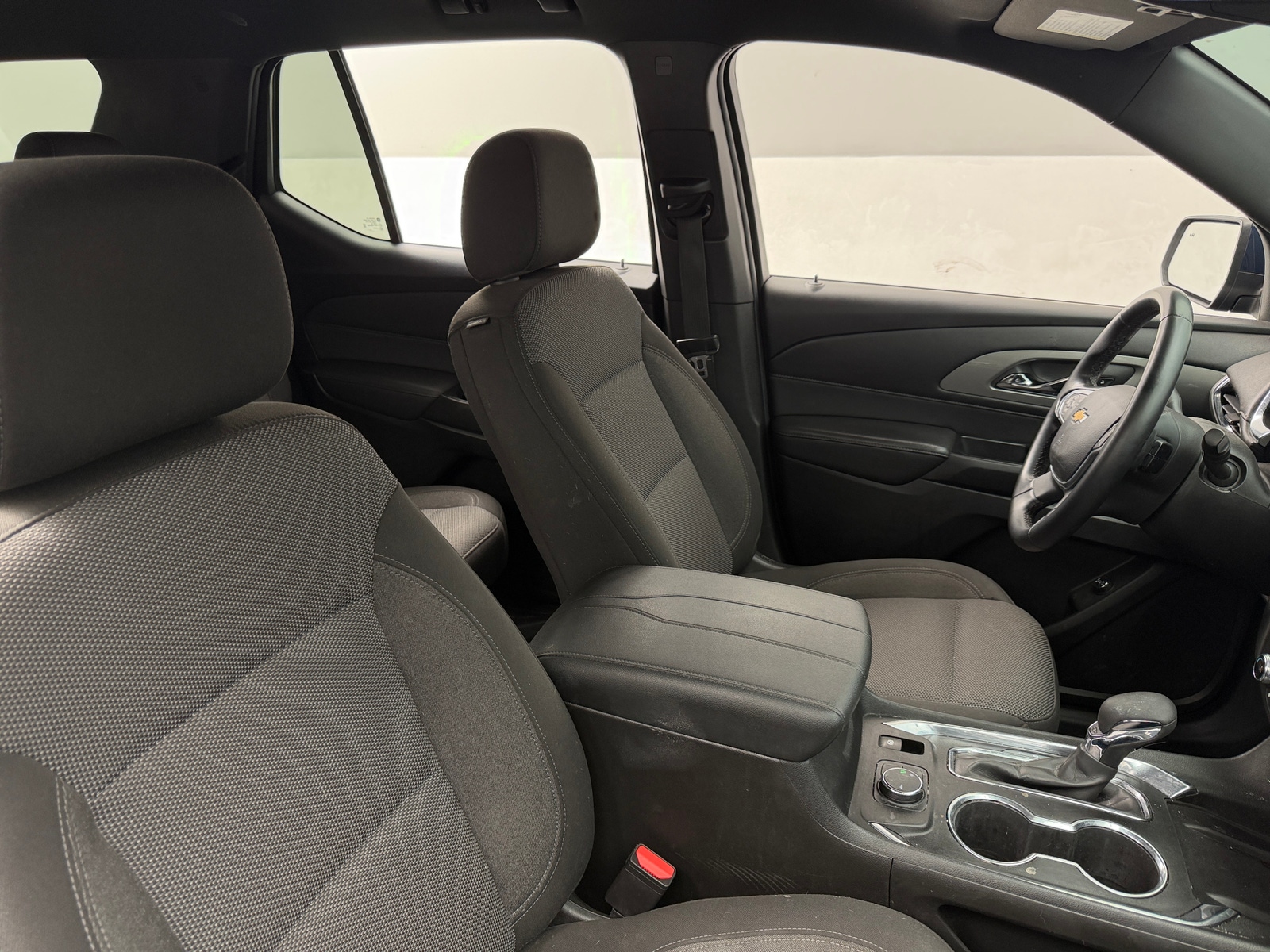 Thumbnail: 2023 Chevrolet Traverse - 2