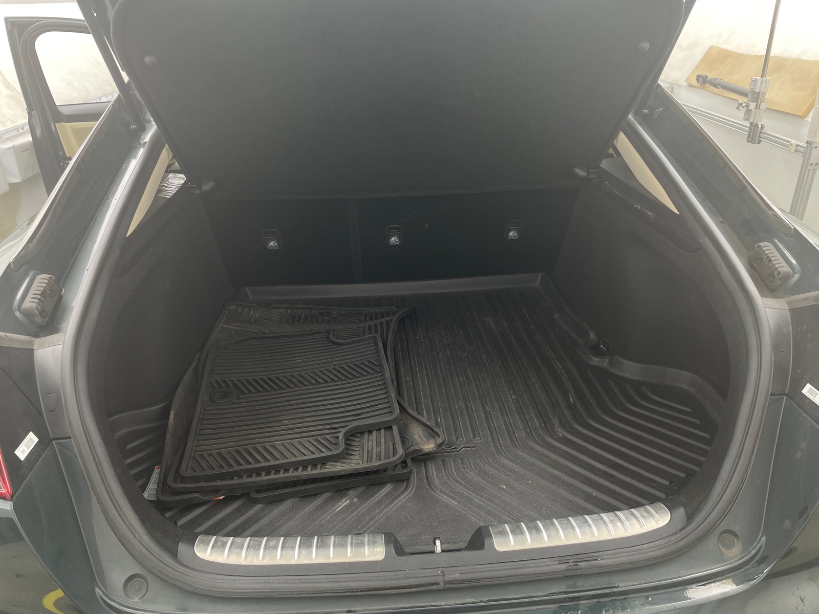 Thumbnail: 2022 Kia Stinger - 6