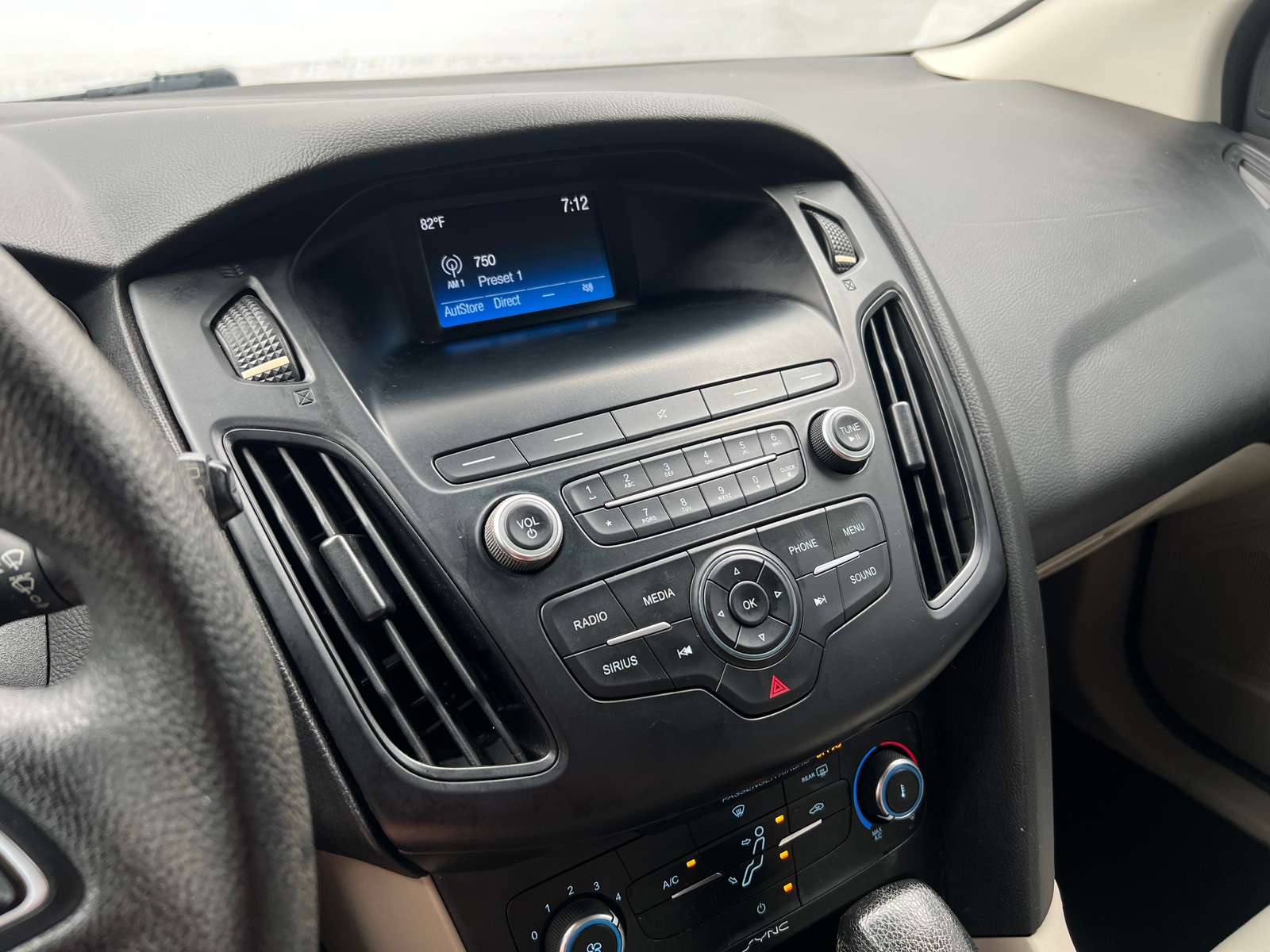 Thumbnail: 2018 Ford Focus - 4