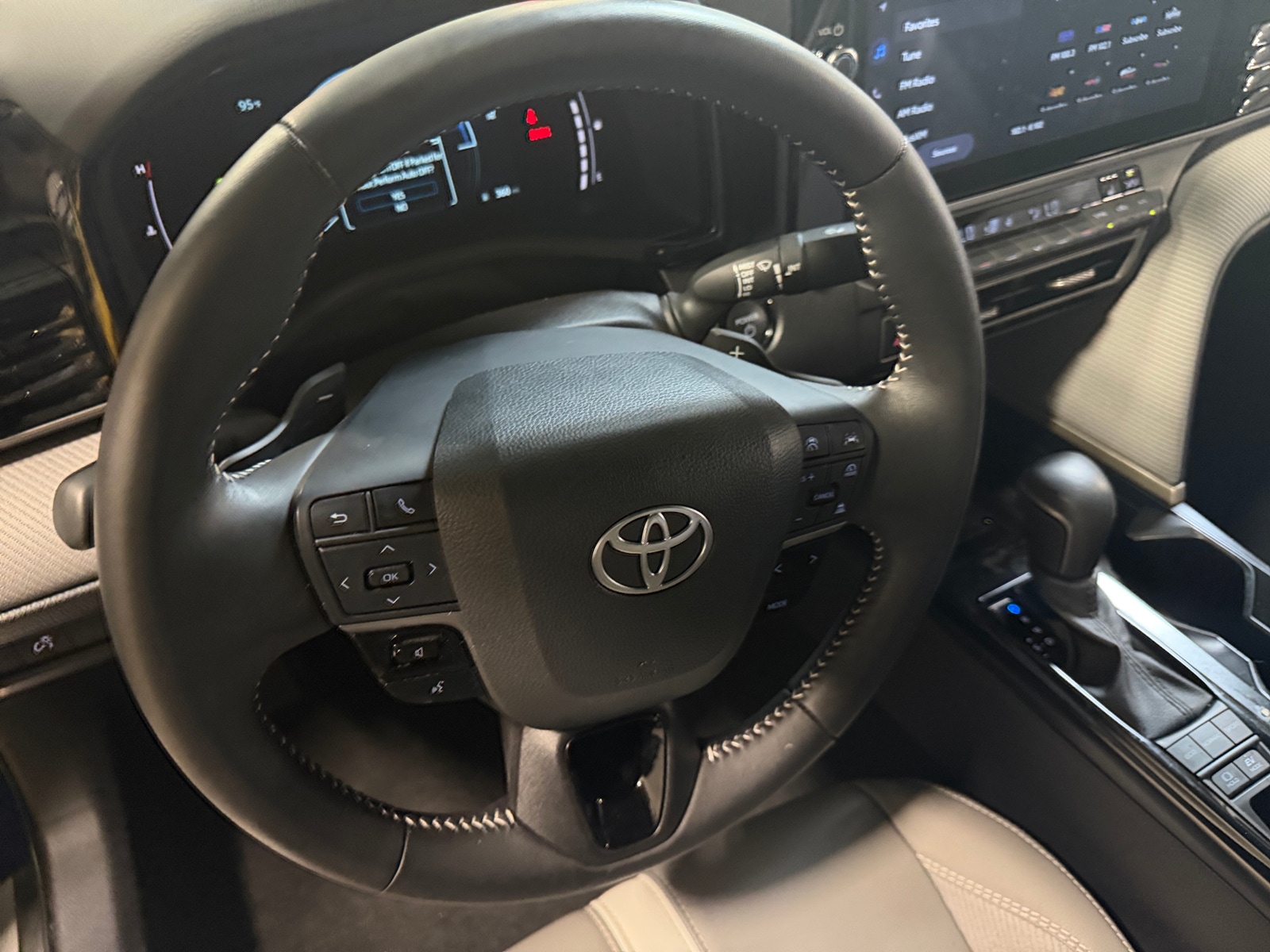 Thumbnail: 2025 Toyota Camry - 5