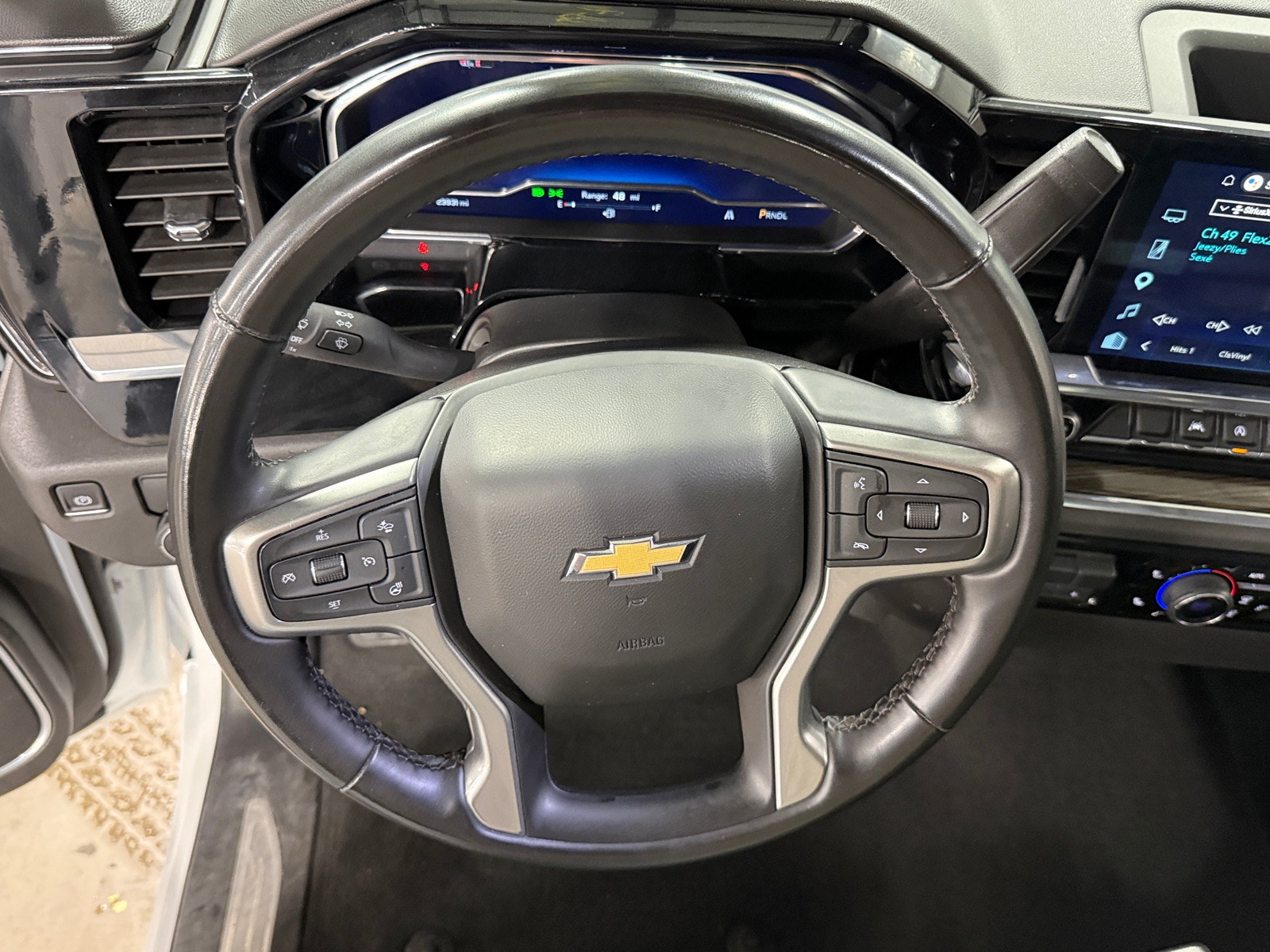 Thumbnail: 2025 Chevrolet Silverado 1500 - 5
