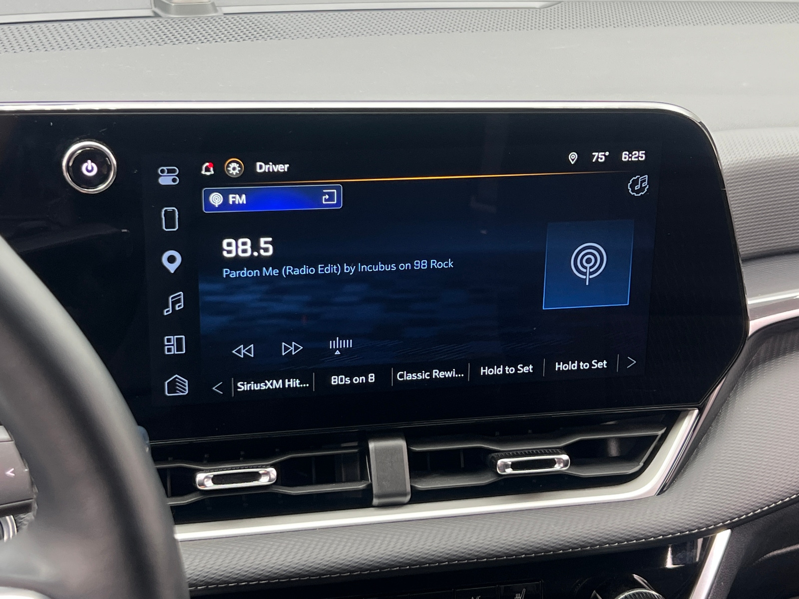 Thumbnail: 2025 Chevrolet Equinox - 4