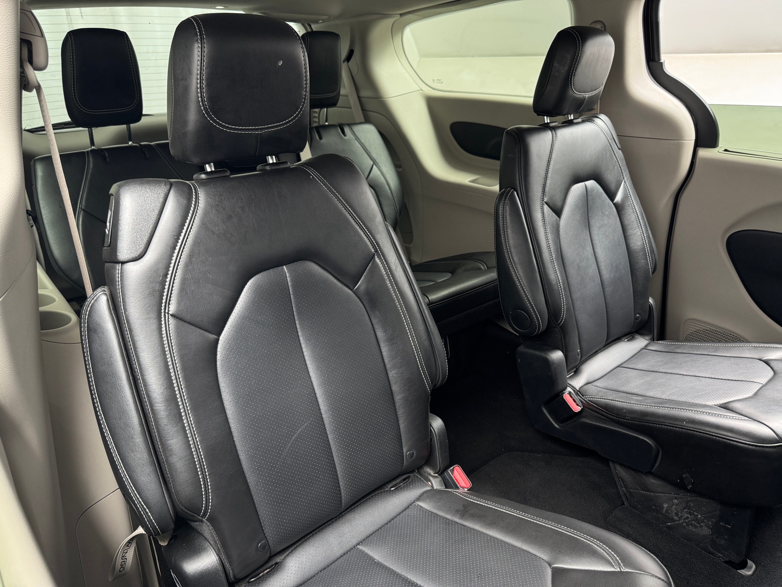Thumbnail: 2024 Chrysler Pacifica - 5