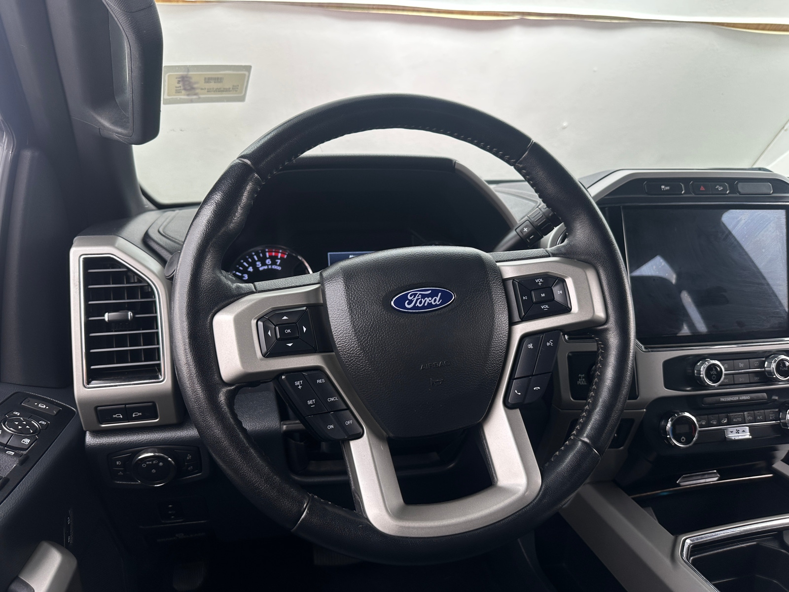 Thumbnail: 2022 Ford Econoline - 4