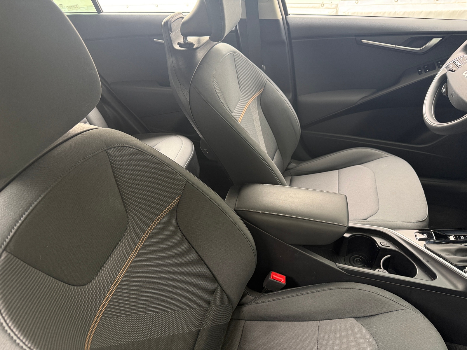 Thumbnail: 2025 Kia Niro - 2
