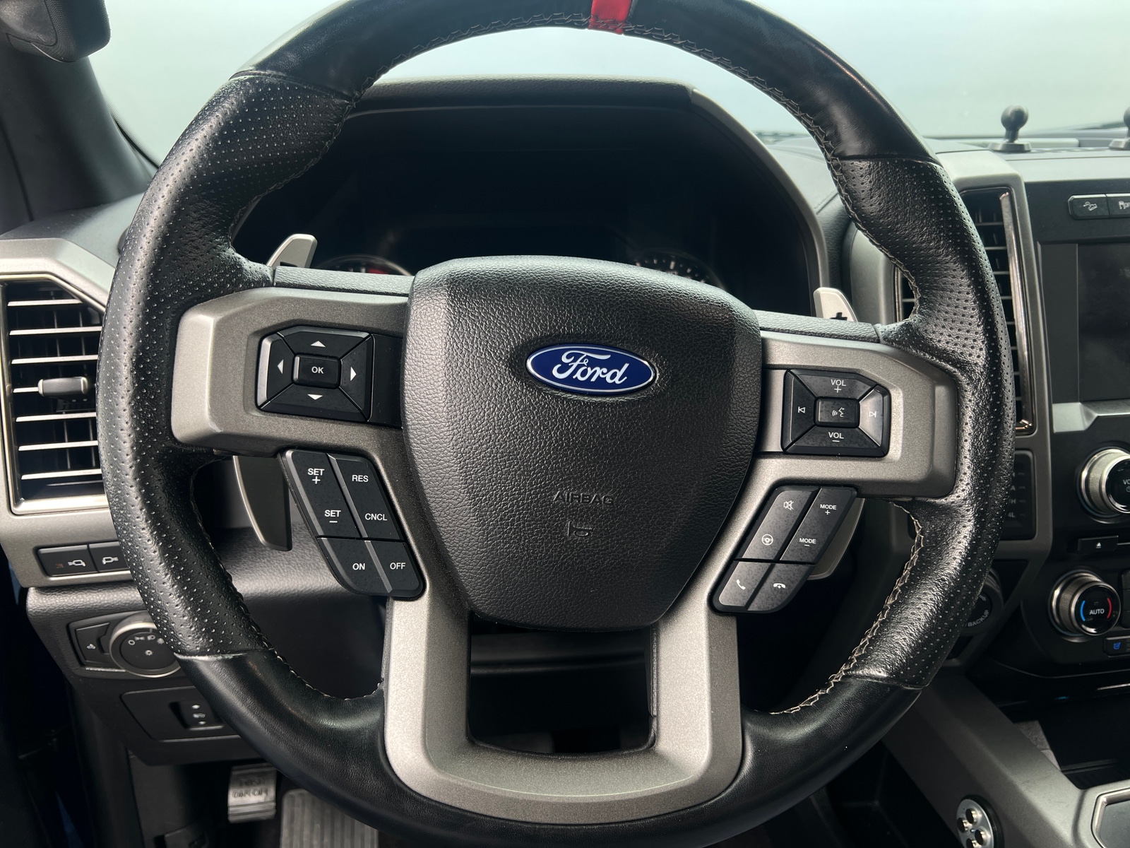 Thumbnail: 2017 Ford Econoline - 4