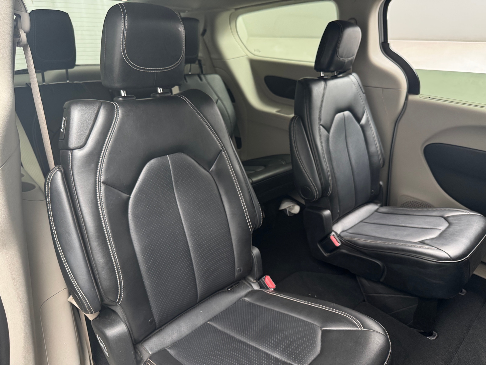 Thumbnail: 2024 Chrysler Pacifica - 5