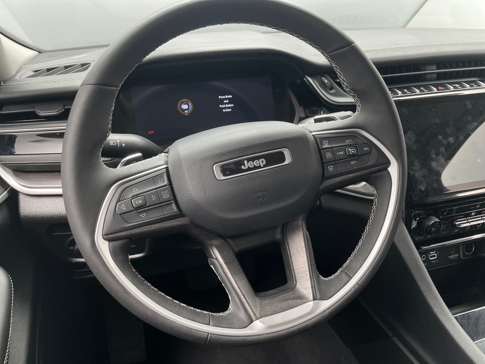 Thumbnail: 2024 Jeep Grand Cherokee - 4