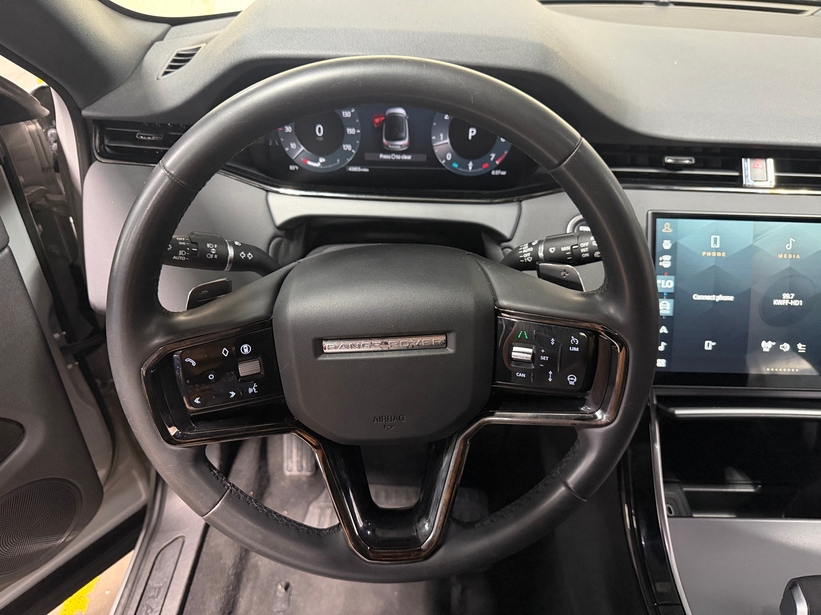Thumbnail: 2024 Land Rover Range Rover Evoque - 4