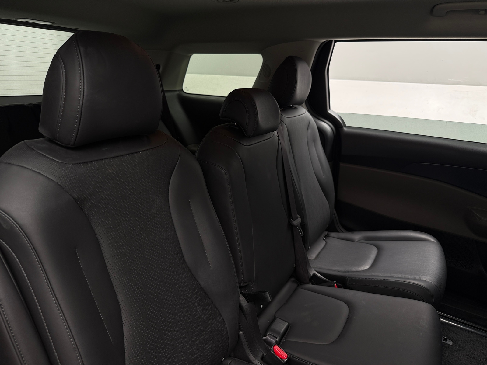 Thumbnail: 2026 Kia Carnival - 5