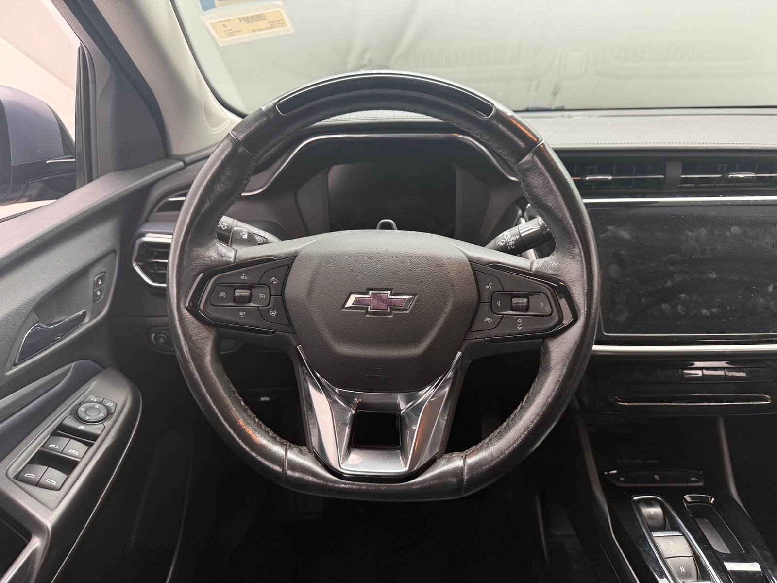 Thumbnail: 2023 Chevrolet Bolt EUV - 4