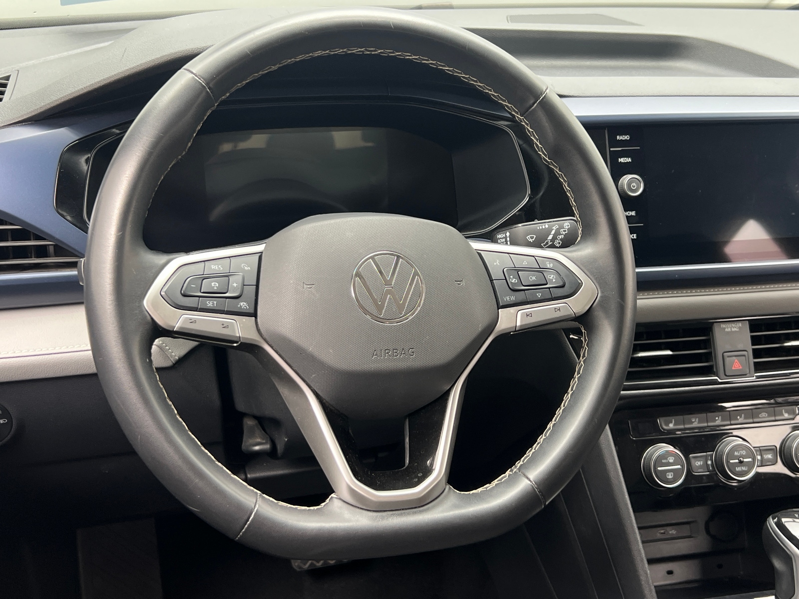 Thumbnail: 2024 Volkswagen Taos - 5