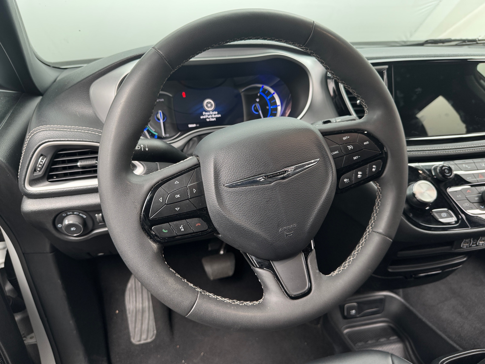 Thumbnail: 2024 Chrysler Pacifica - 4