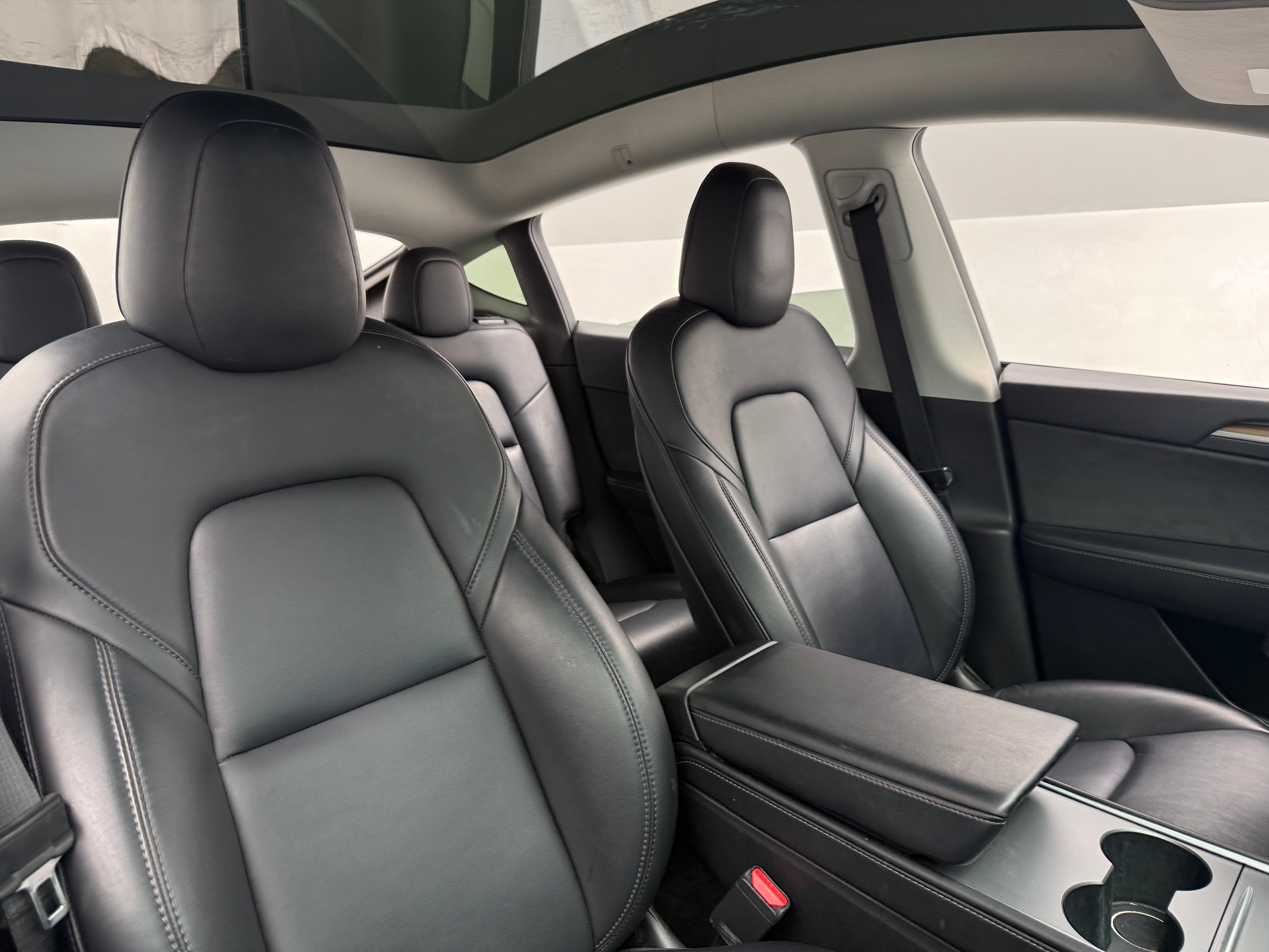 Used 2022 Tesla Model Y Performance with VIN 7SAYGDEF0NF522836 for sale in Pewaukee, WI