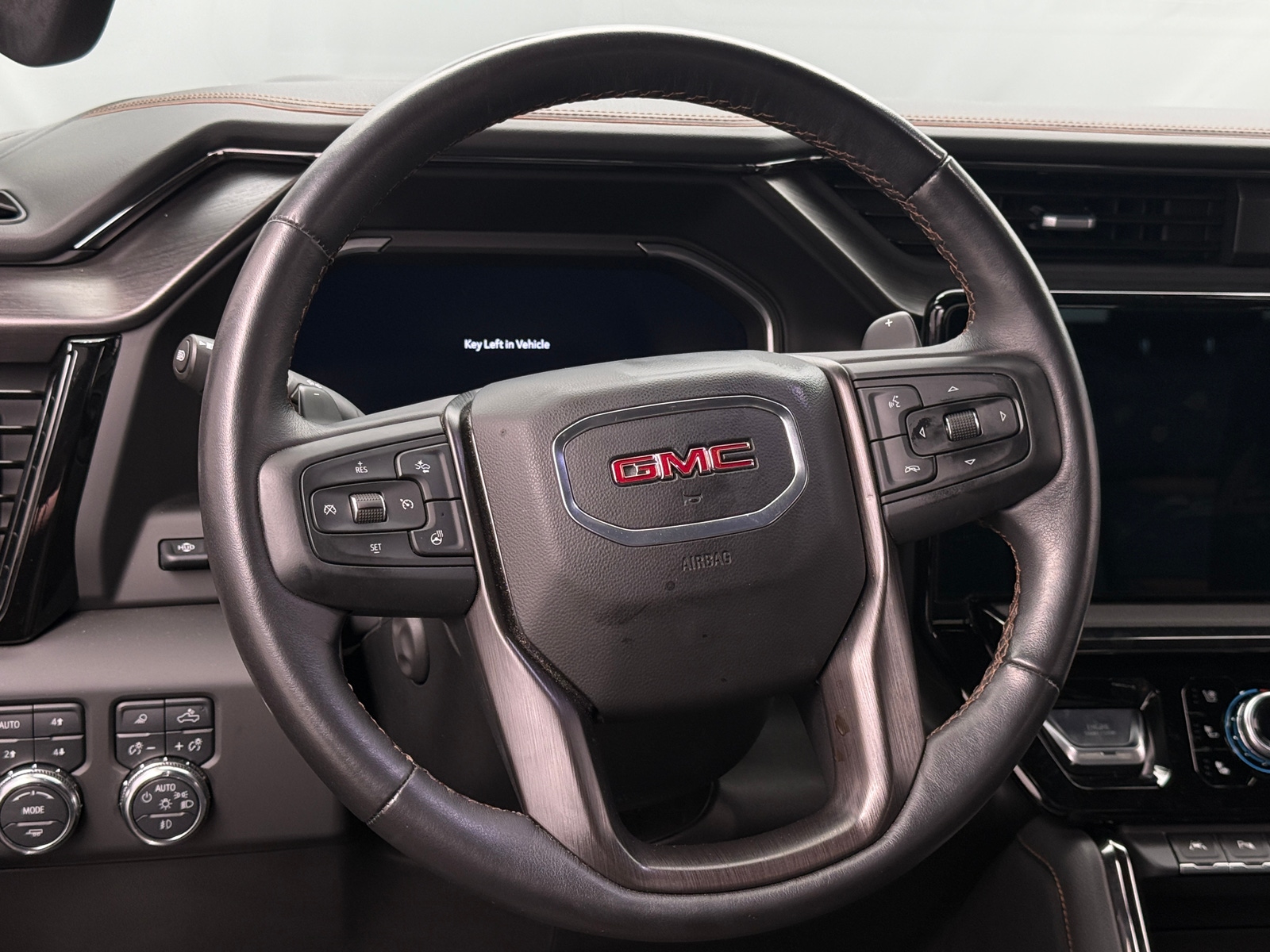 Thumbnail: 2023 GMC Sierra 1500 - 4