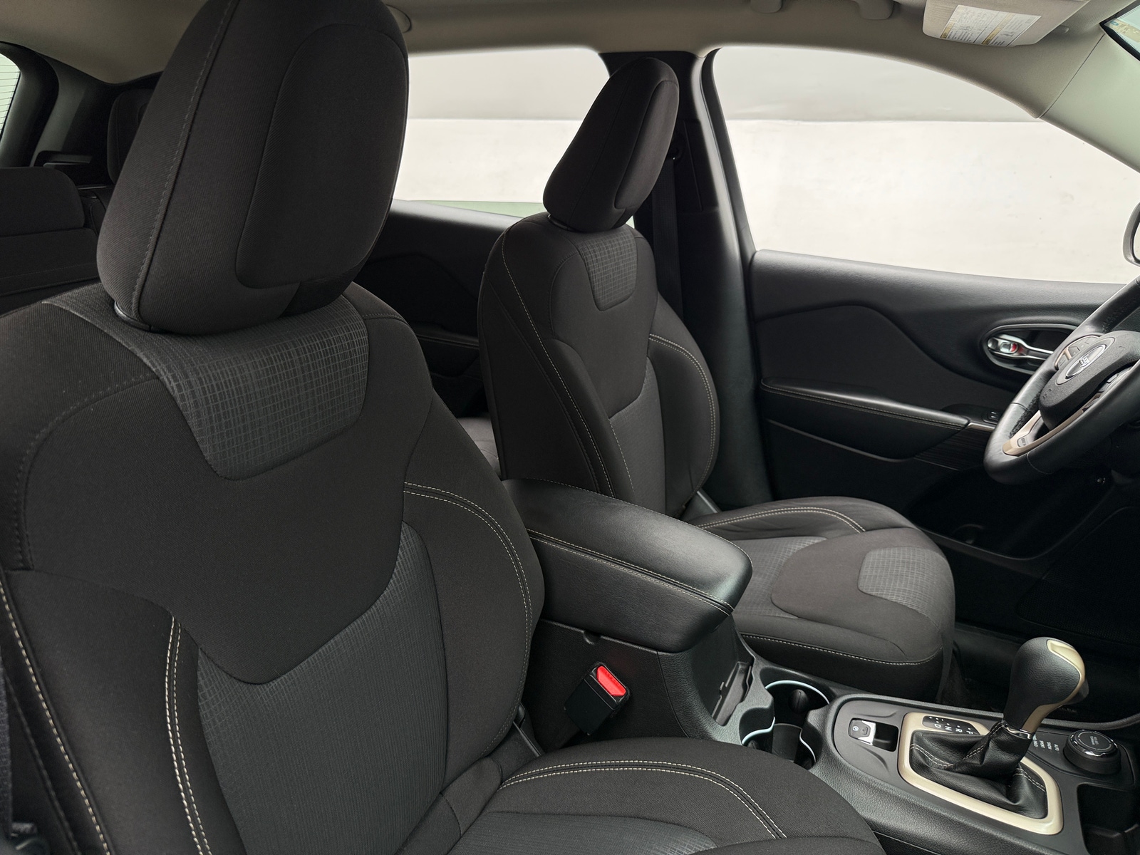 Thumbnail: 2015 Jeep Cherokee - 2