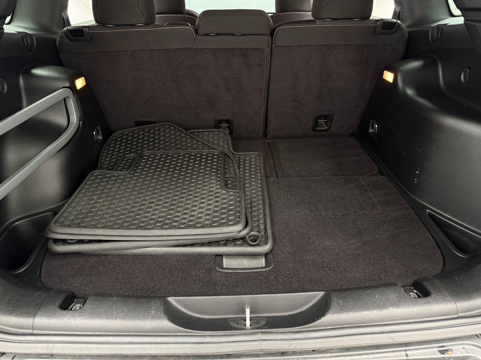 Thumbnail: 2015 Jeep Cherokee - 7