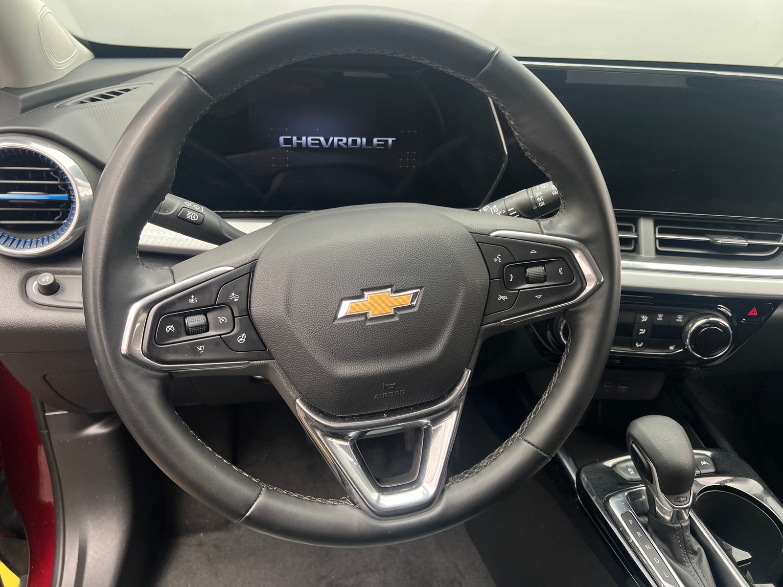 Thumbnail: 2025 Chevrolet Trax - 5
