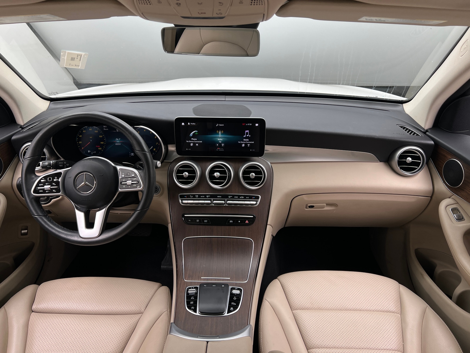 Thumbnail: 2022 Mercedes-Benz GLC - 2