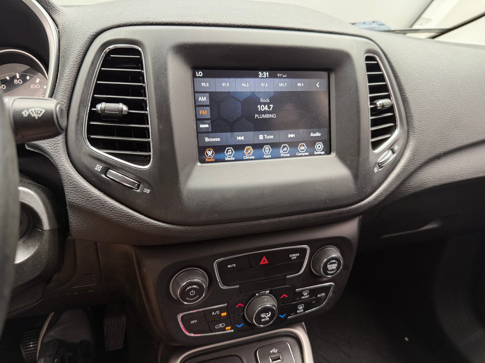 Thumbnail: 2018 Jeep Compass - 4