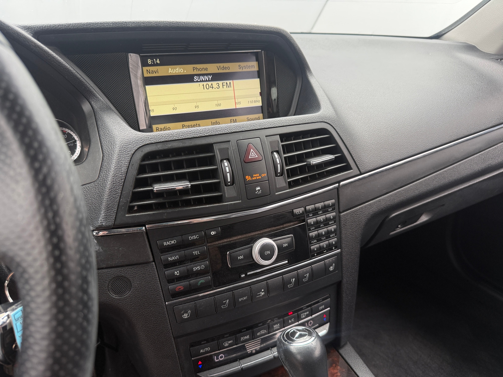Thumbnail: 2011 Mercedes-Benz E-Class - 3