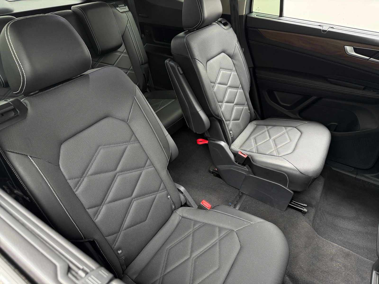 Thumbnail: 2024 Volkswagen Atlas - 5