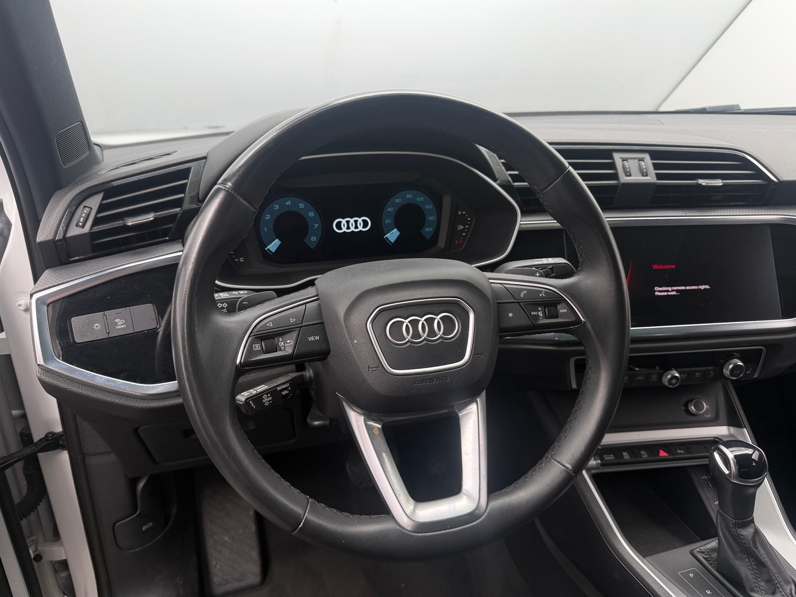 Thumbnail: 2025 Audi Q3 - 4