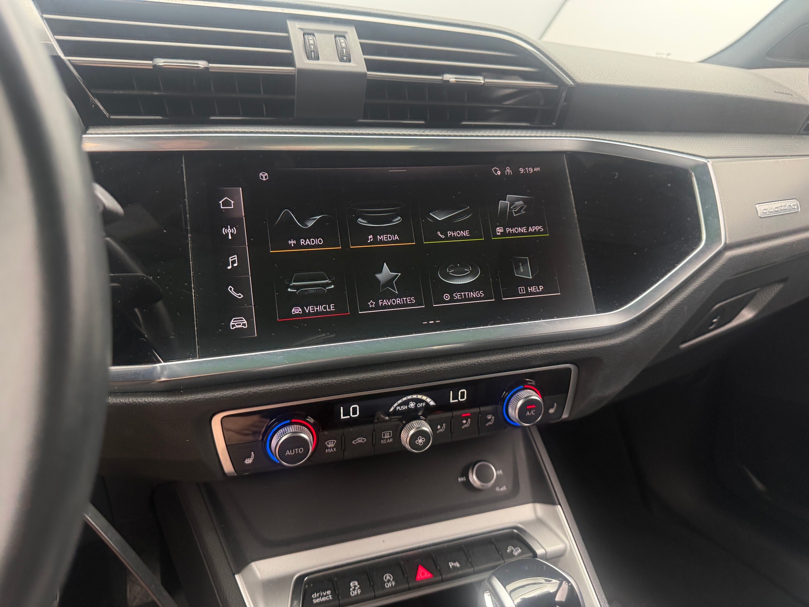 Thumbnail: 2025 Audi Q3 - 3