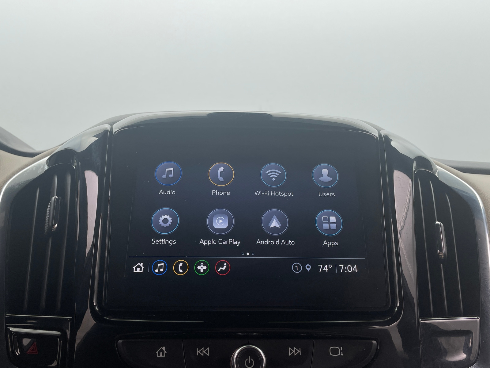 Thumbnail: 2022 Chevrolet Traverse - 4