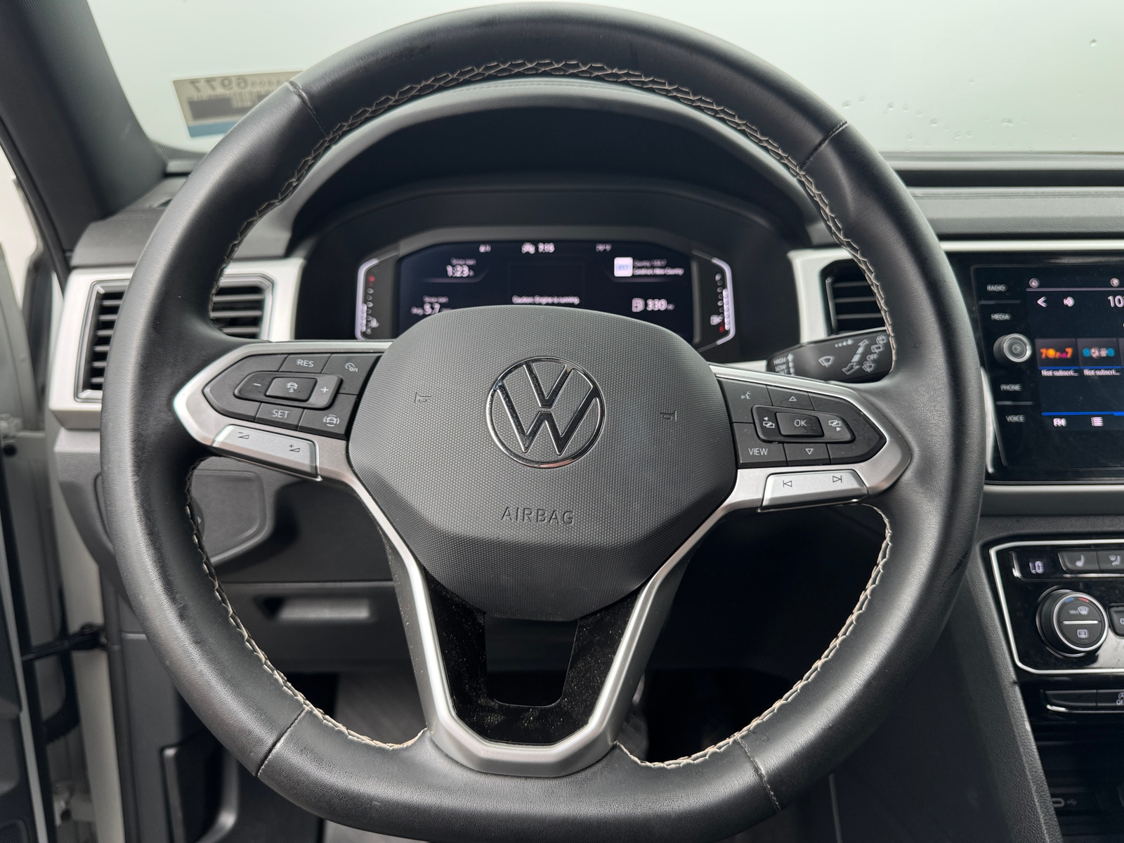 Thumbnail: 2023 Volkswagen Atlas - 4