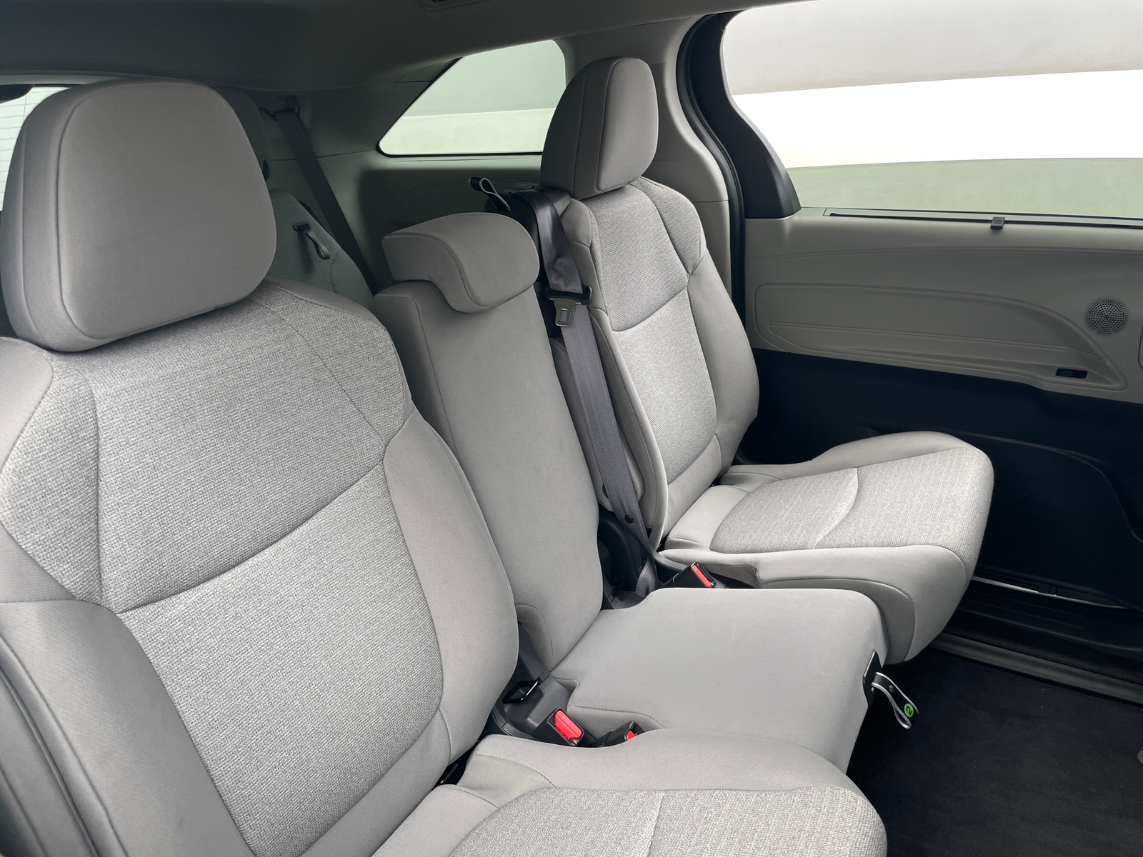 Thumbnail: 2023 Toyota Sienna - 6