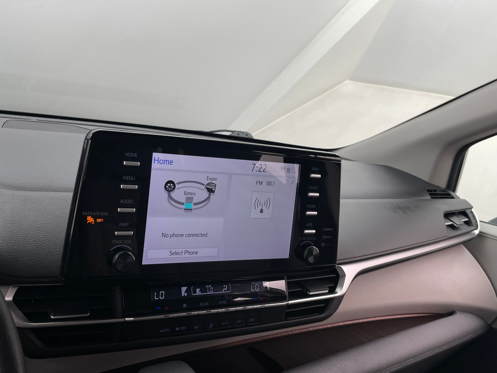 Thumbnail: 2023 Toyota Sienna - 4