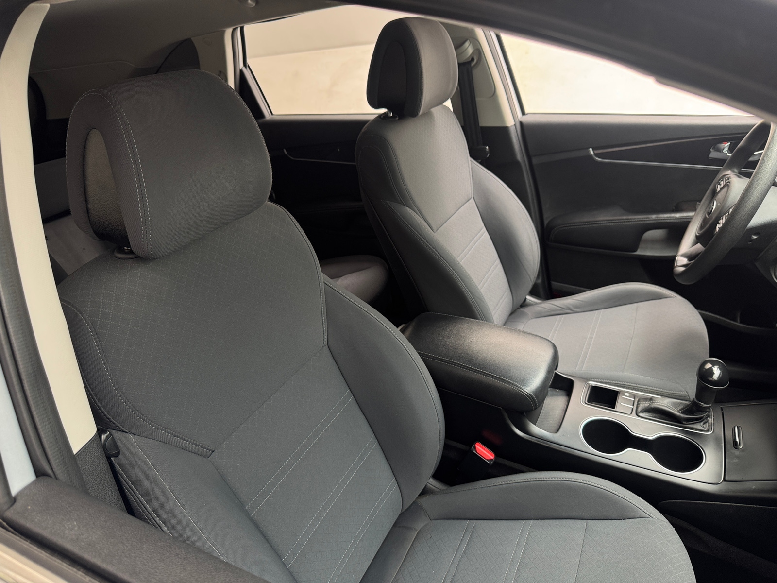 Thumbnail: 2016 Kia Sorento - 2