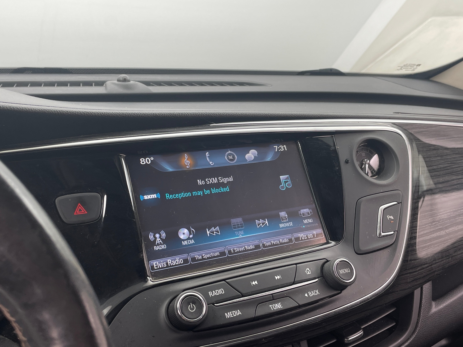 Thumbnail: 2017 Buick Envision - 3