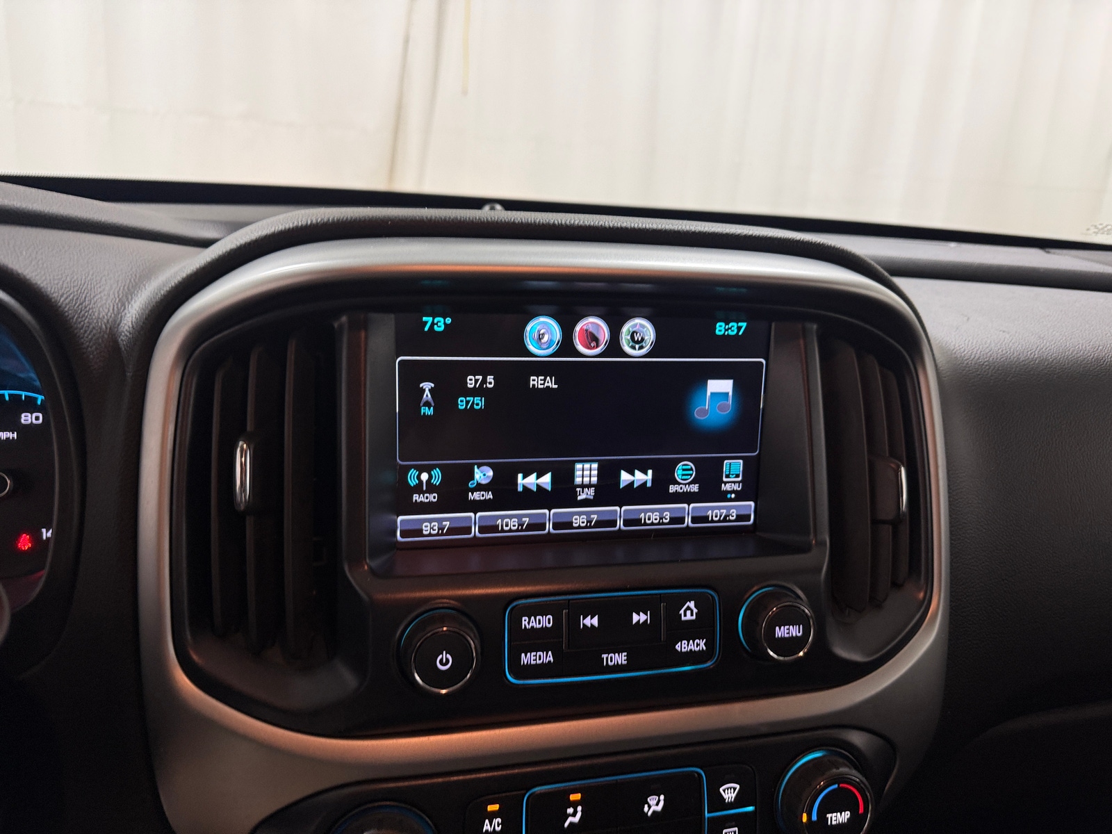 Thumbnail: 2016 Chevrolet Colorado - 4