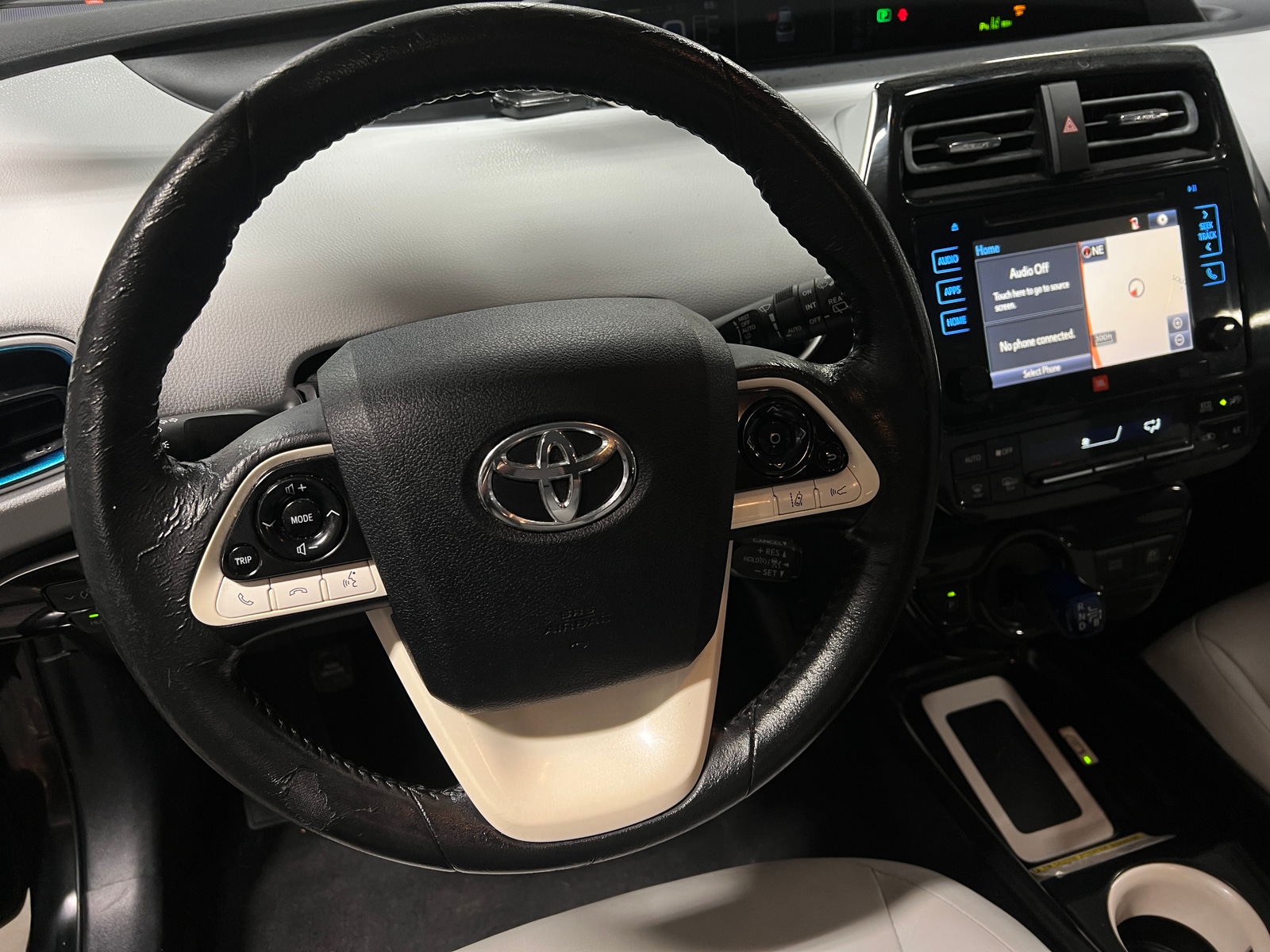 Thumbnail: 2017 Toyota Prius - 4
