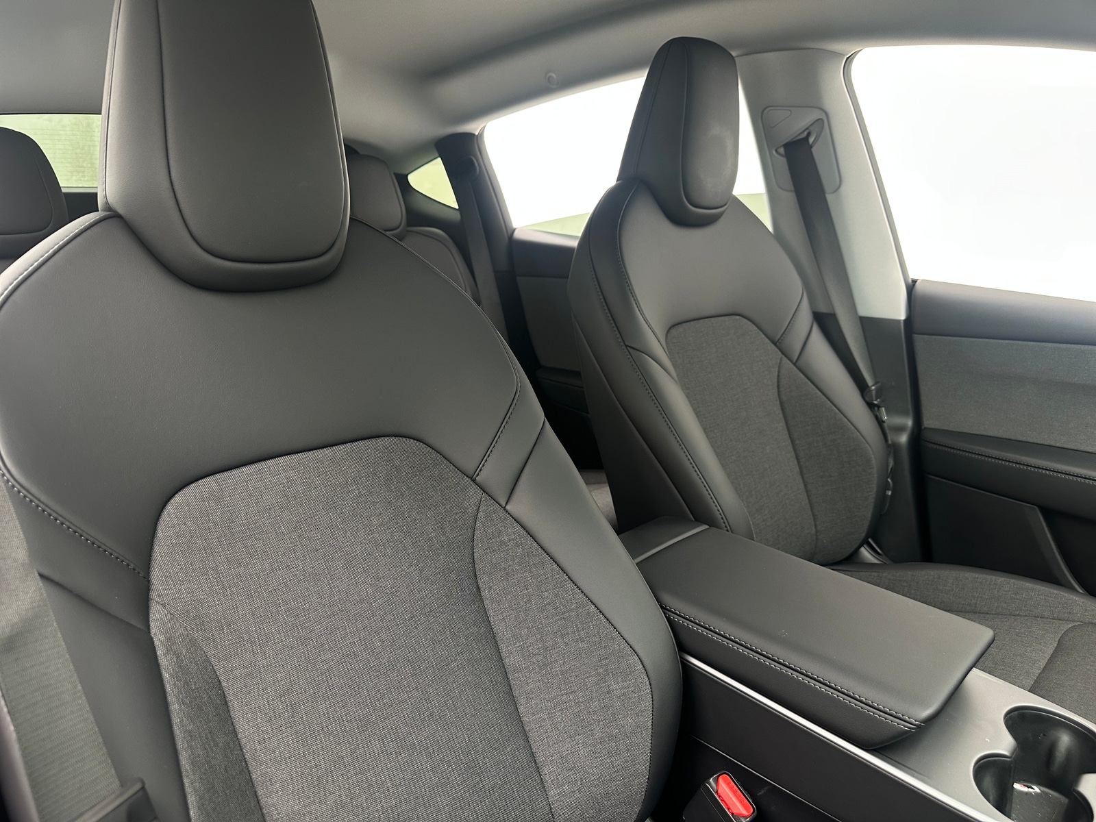 Thumbnail: 2026 Tesla Model Y - 2