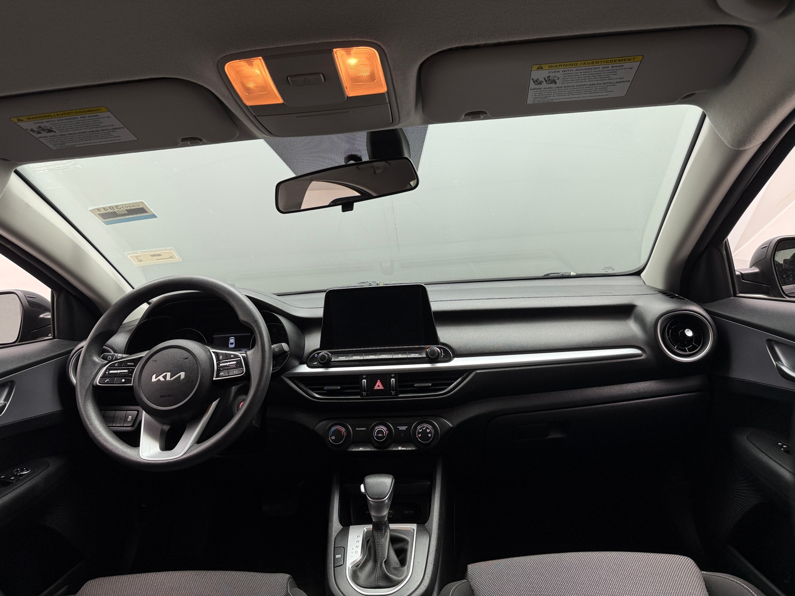 Thumbnail: 2022 Kia Forte - 3