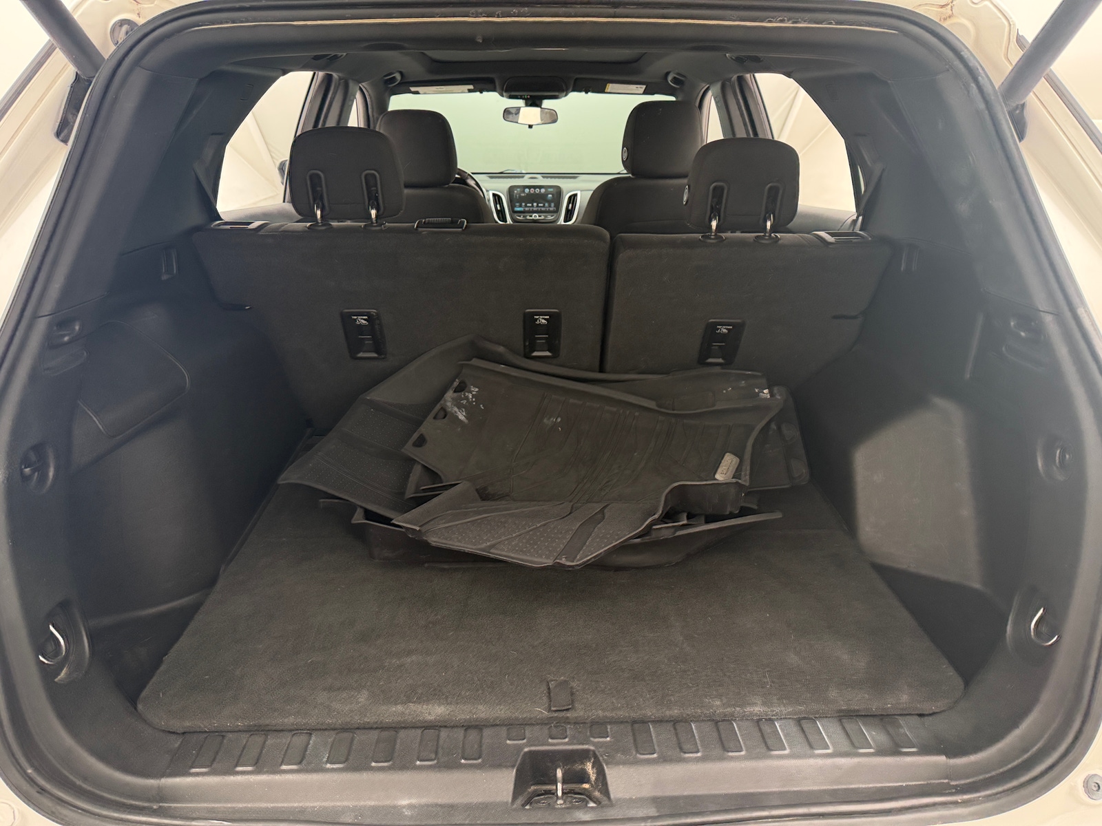 Thumbnail: 2018 Chevrolet Equinox - 7
